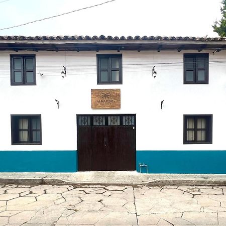 Alhambra Hotel - San Cristóbal de Las Casas 外观 照片
