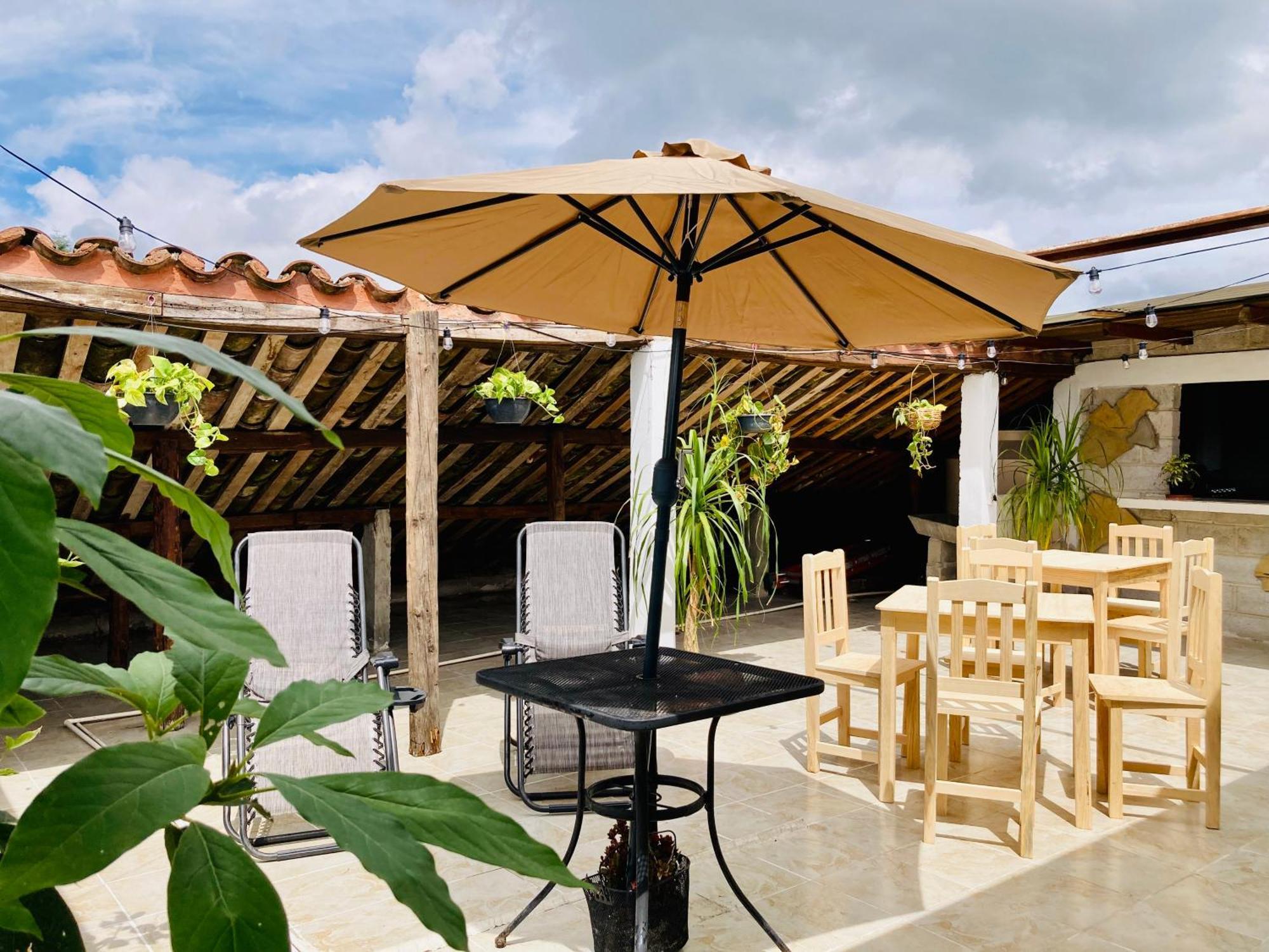 Alhambra Hotel - San Cristóbal de Las Casas 外观 照片